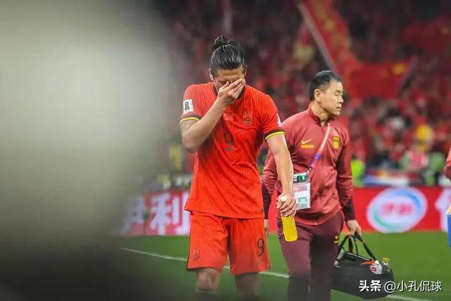 包含廖锦涛完成国家队首秀国足小胜中国香港队的词条