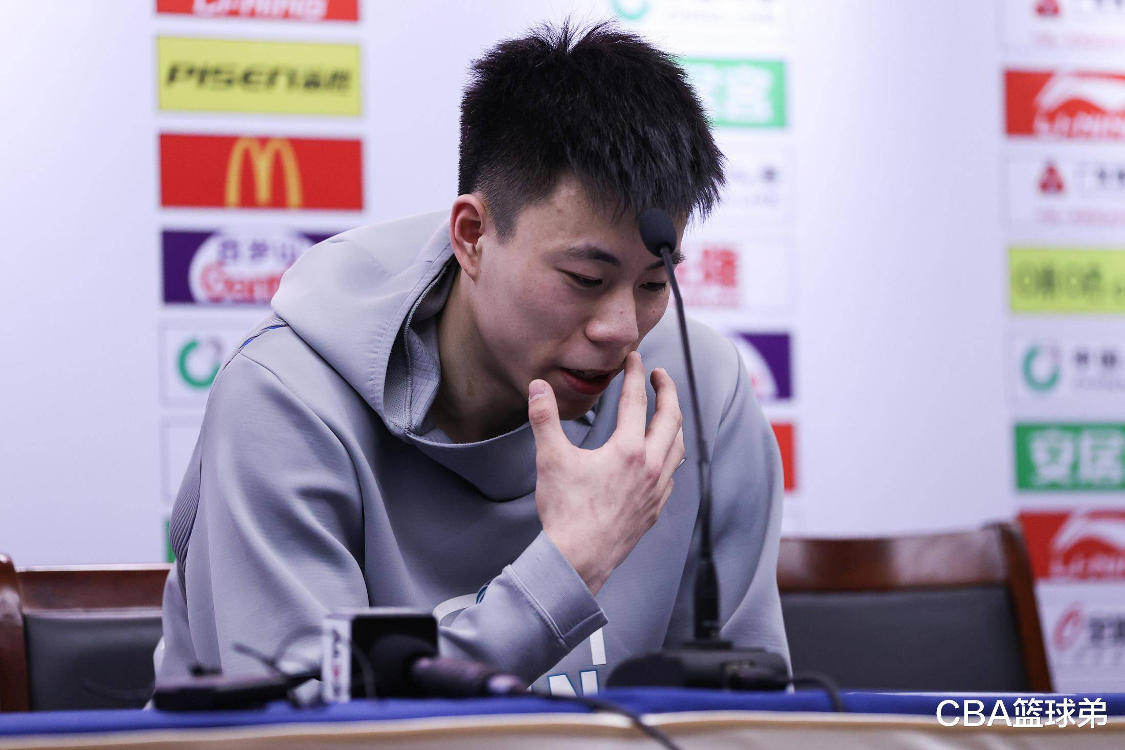张镇麟陈旧性伤病复发离开国家队返回俱乐部康复的简单介绍