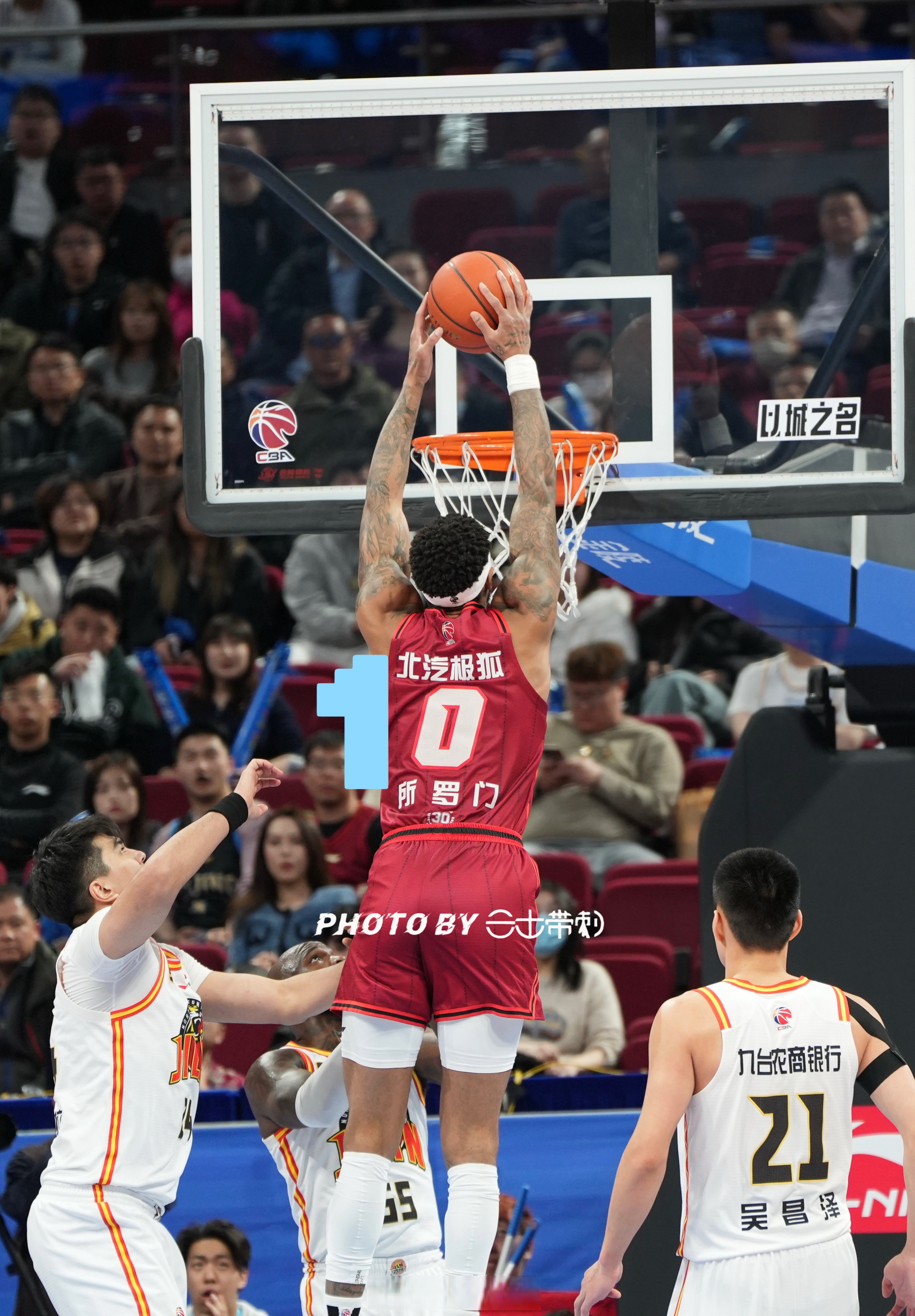 od体育平台-曾凡博18分首钢不敌新疆上海加时险胜同曦