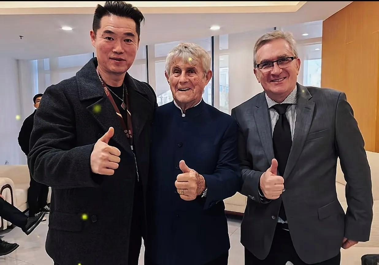 更新换代!泰山向4大老将开刀全部撤销报名一人或退役的简单介绍